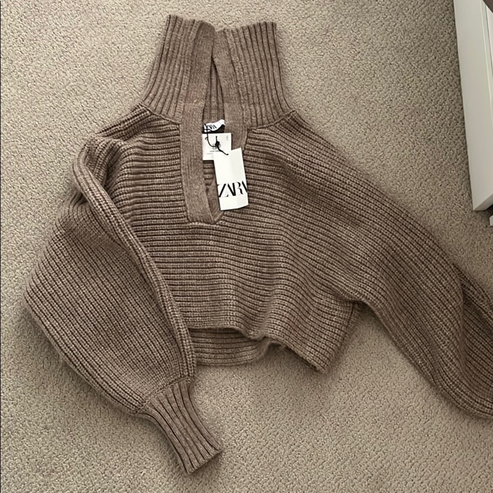 Thick knit sweater from Zara
